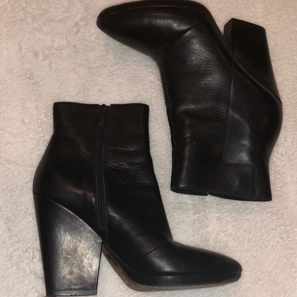 Vince Booties (Size 39) - Picture 5 of 7